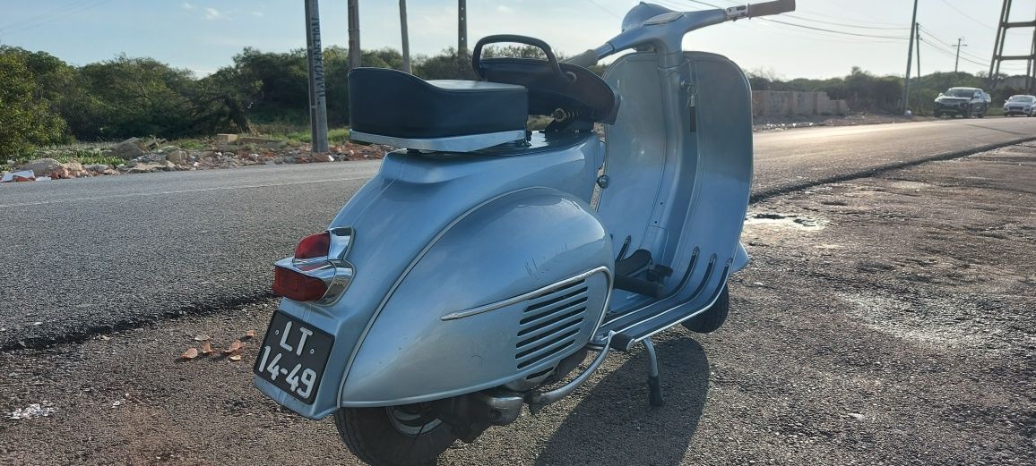 Vespa VBB 150 restaurada