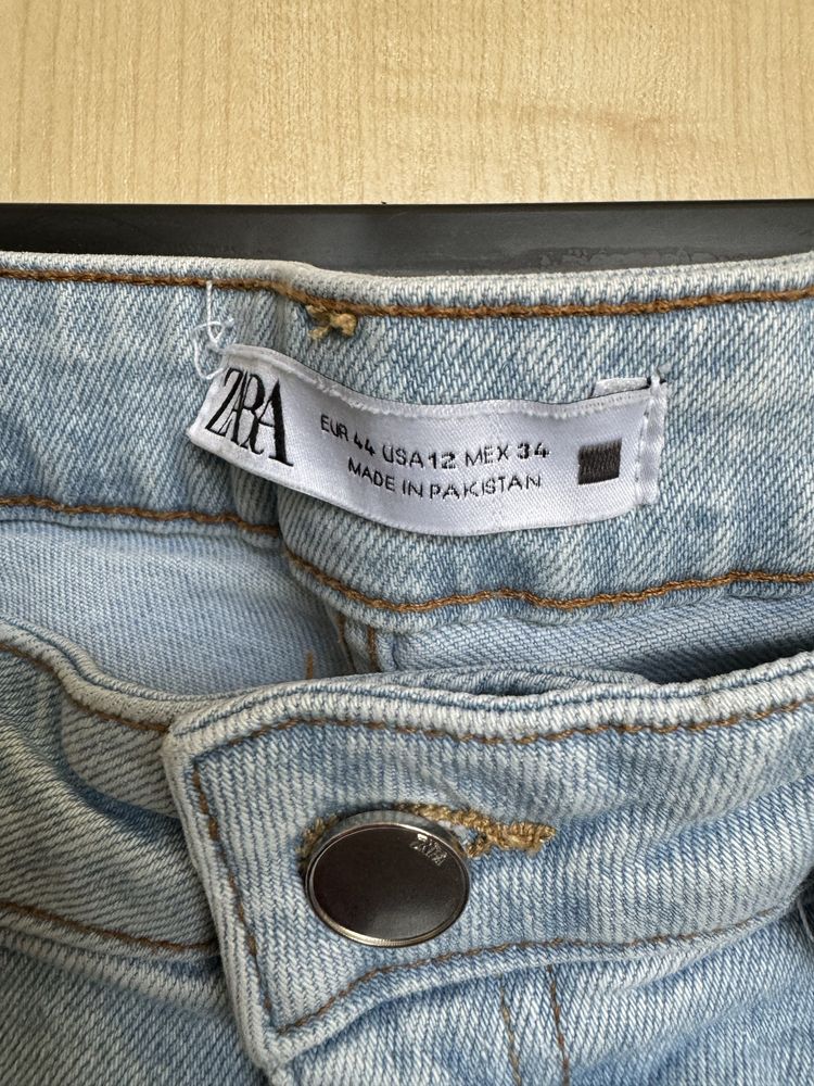Jeans rozszerzane 44 zara