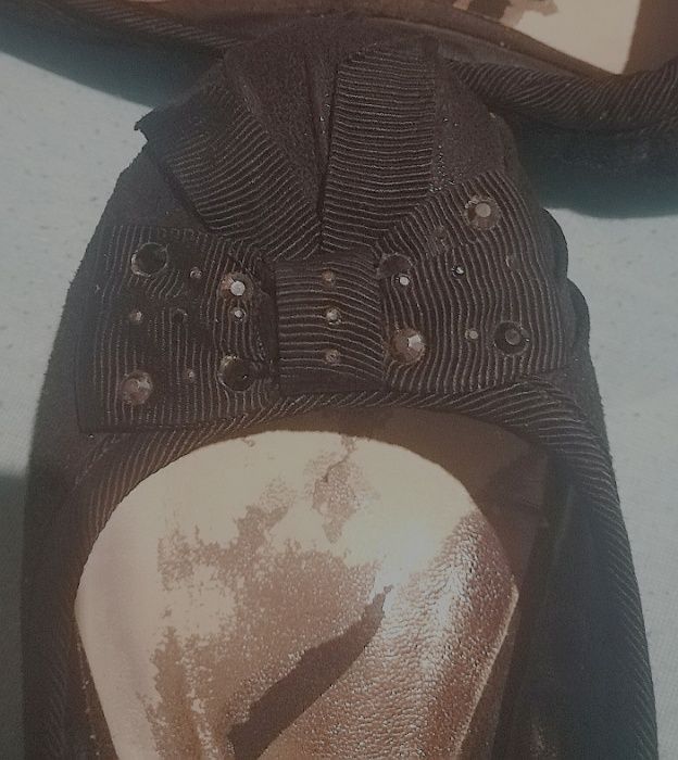 Baleriny 38 z gumką 24 cm