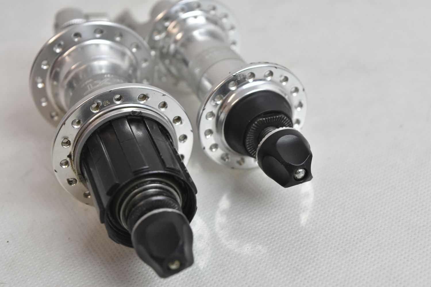 piasty SHIMANO DEORE XT m737 ! 32ot. 135mm ! bdb stan !