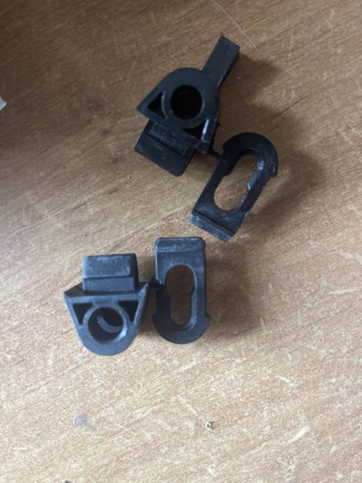 Кронштейн фіксатор опори капота fiat doblo ducato opel comboвантажівок