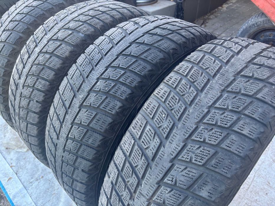 245-70-R16 DEFENDER SPORT=4 штуки всесезонной резины GERMANY 2022