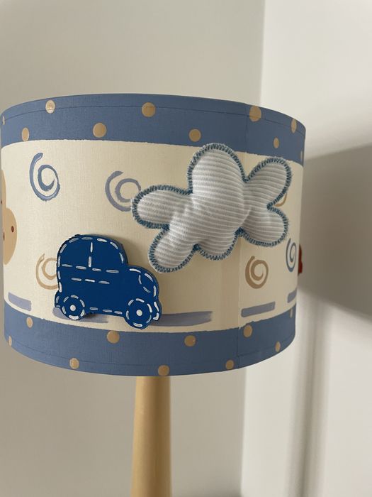 Candeeiro de mesa para quarto de criança