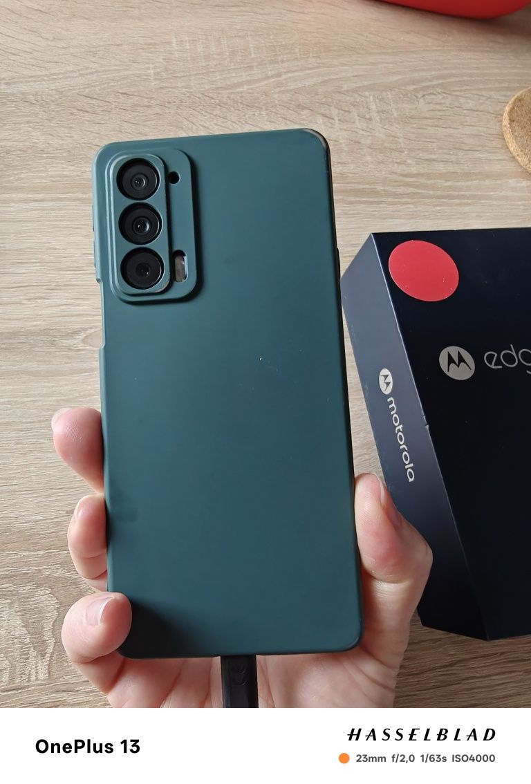 Motorola edge 20
