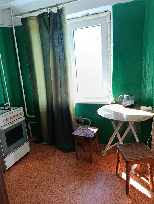 Продам 3-х кімнатну квартиру у центрі Чугуїва