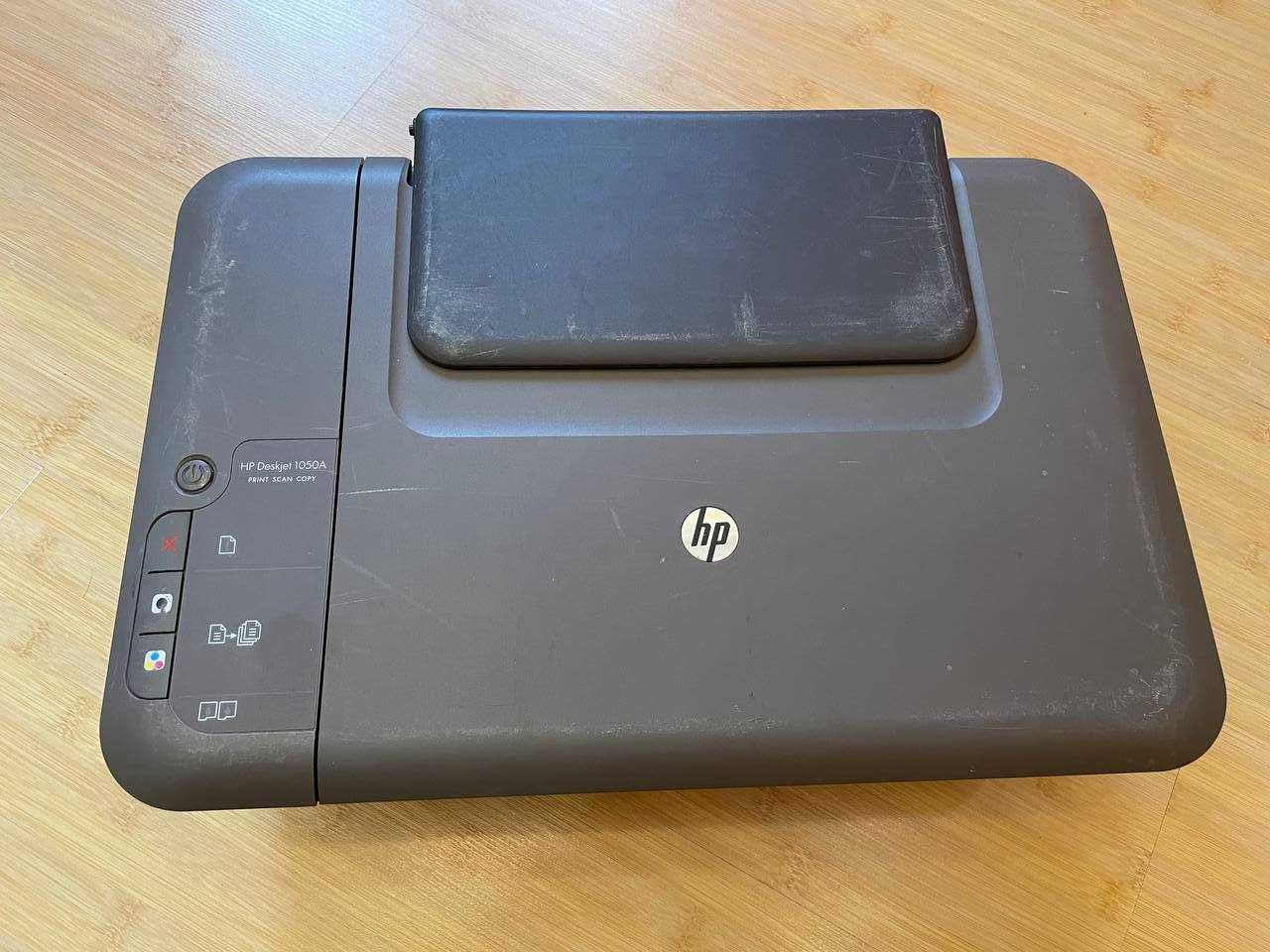 МФУ (принтер, сканер, ксерокс) HP Deskjet 1050