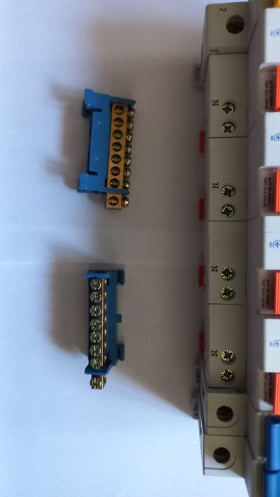 Електро вимикачі , диференційний вимикач