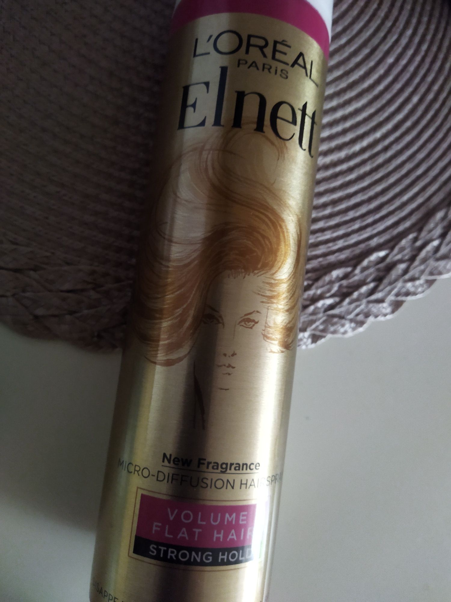 Lakier do włosów Loreal volume