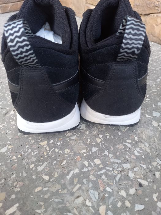 Кросівки Nike 43 розміру