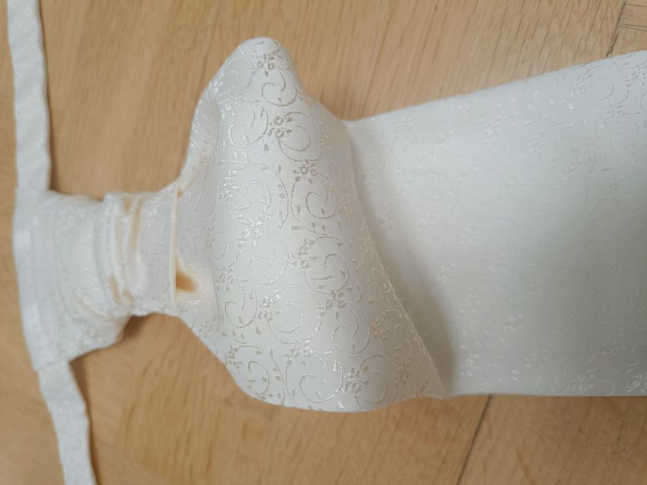 Musznik męski i poszetka kolor ecru