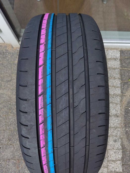 225/50R17 98W Goodyear EfficientGrip lato pojedyncza K7