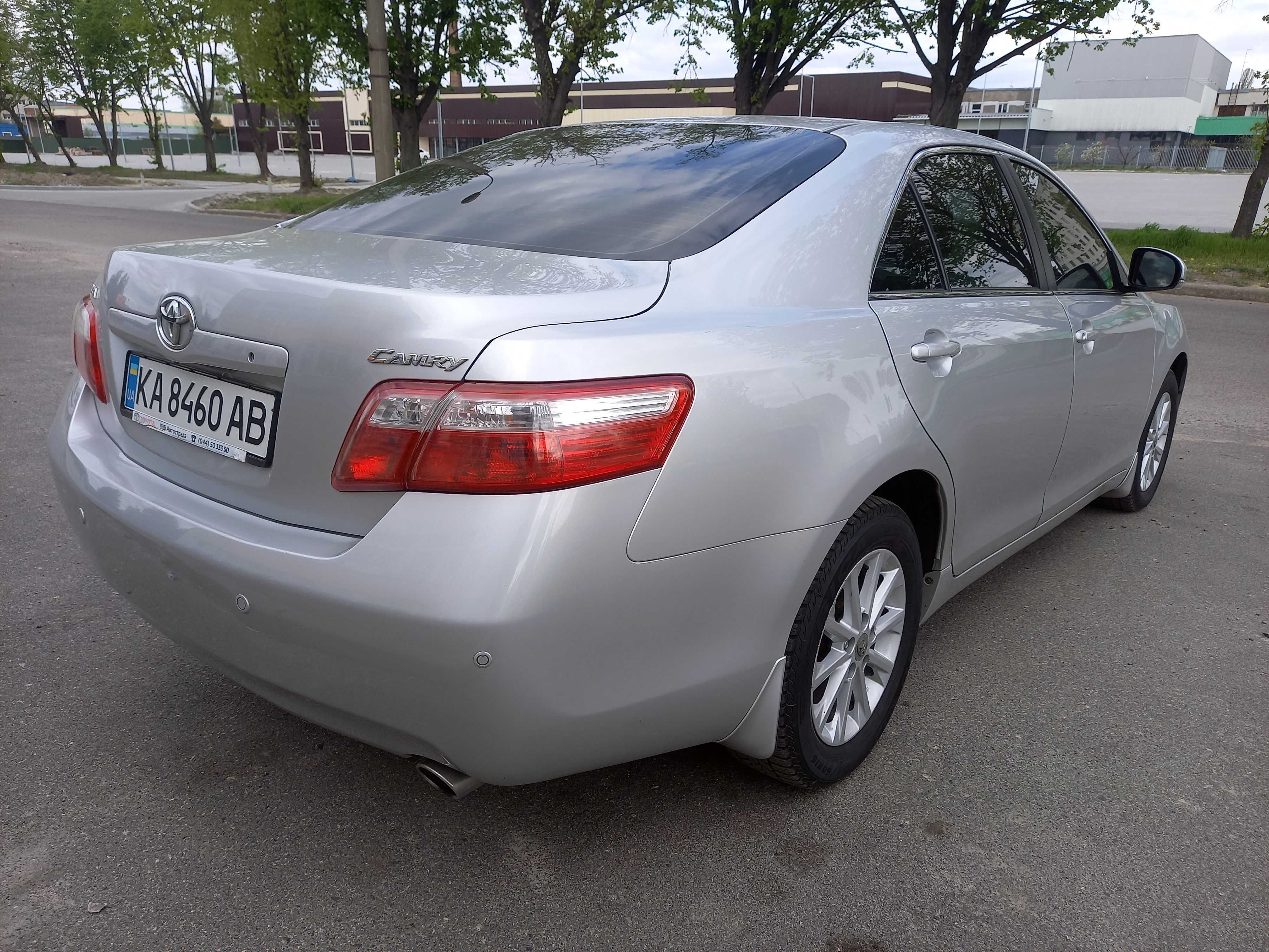 Toyota Camry 2010 XV40 (FL)  •  2.4i AT (167 к.с.)  Дуже добрий стан!