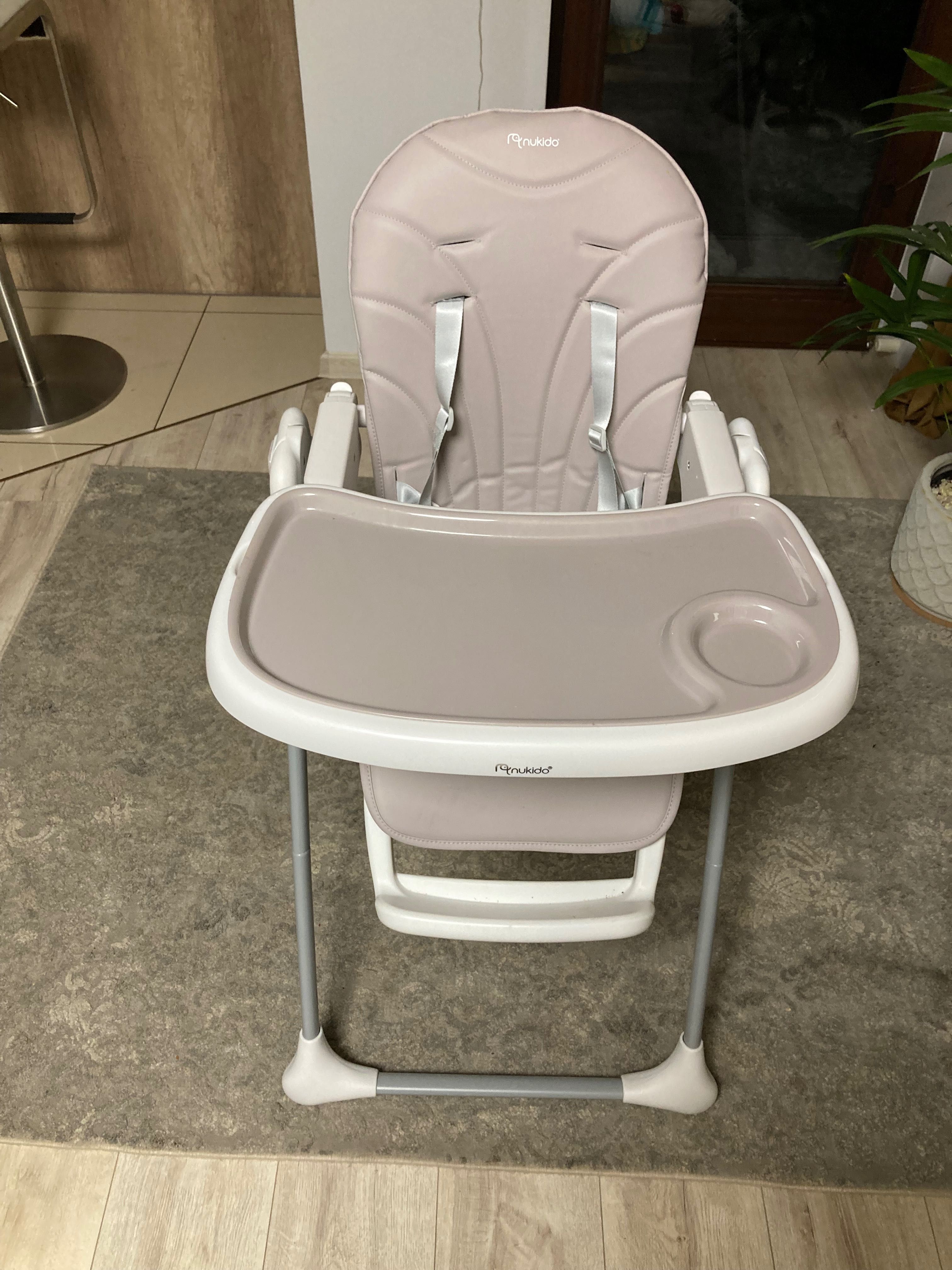 Krzesełko do karmienia niemowląt