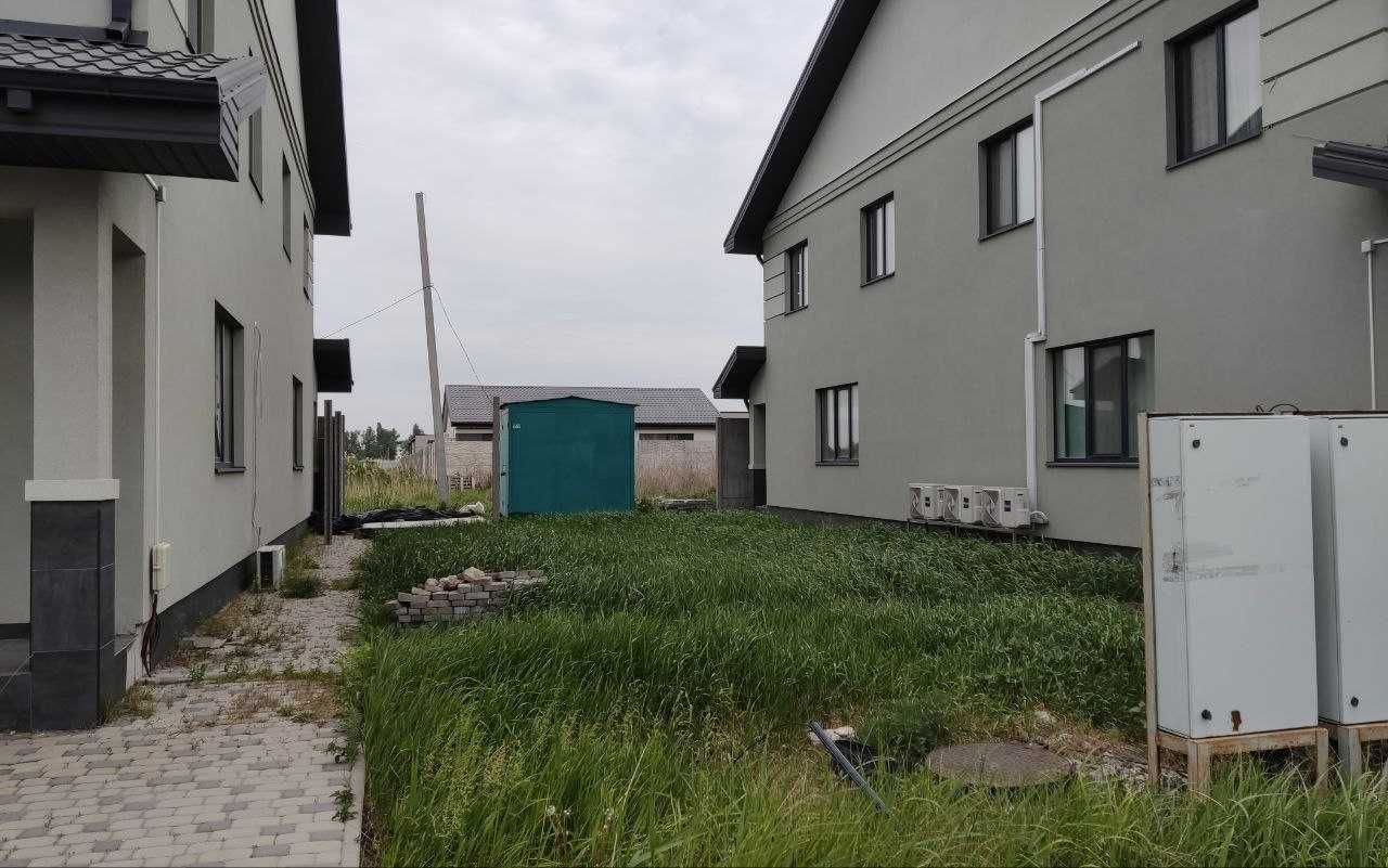Продам 3к квартиру в Таунхаусе с ремонтом  Золотые ключи Слобожанский