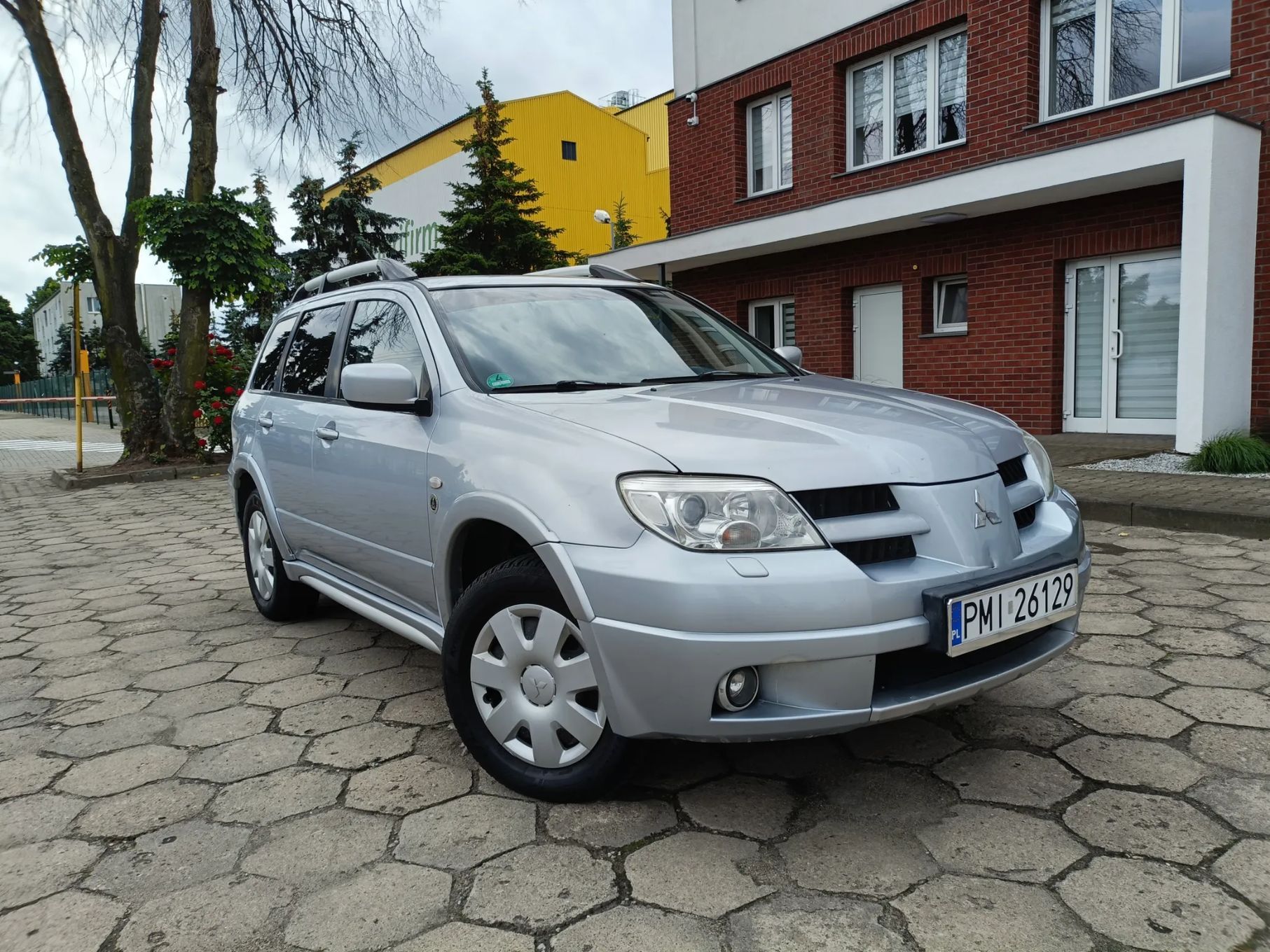 Mitsubishi Outlander 4X4 * wersja dakar* ksenon * klima