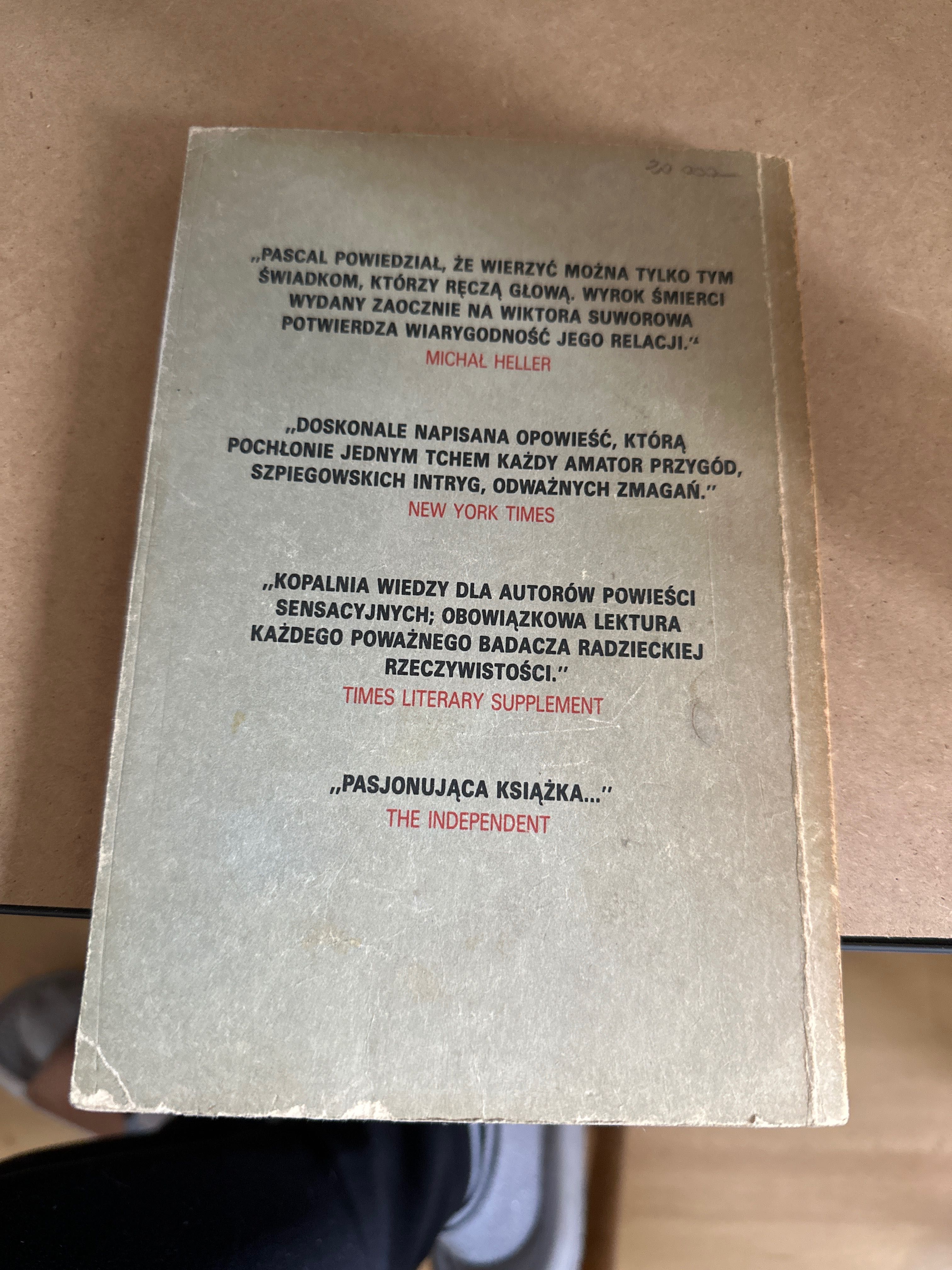 Książka Wiktor suworow akwarium