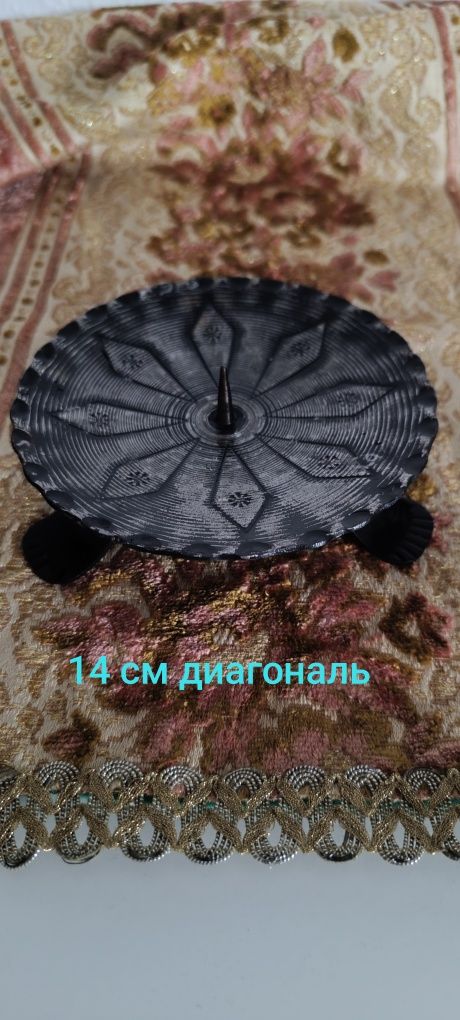 Подсвечники фарфор, хрусталь, металеві