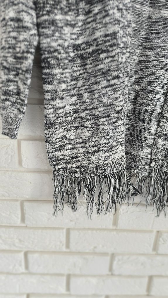 Kardigan damski narzutka damska sweter XS 34 S 36 frędzle boho