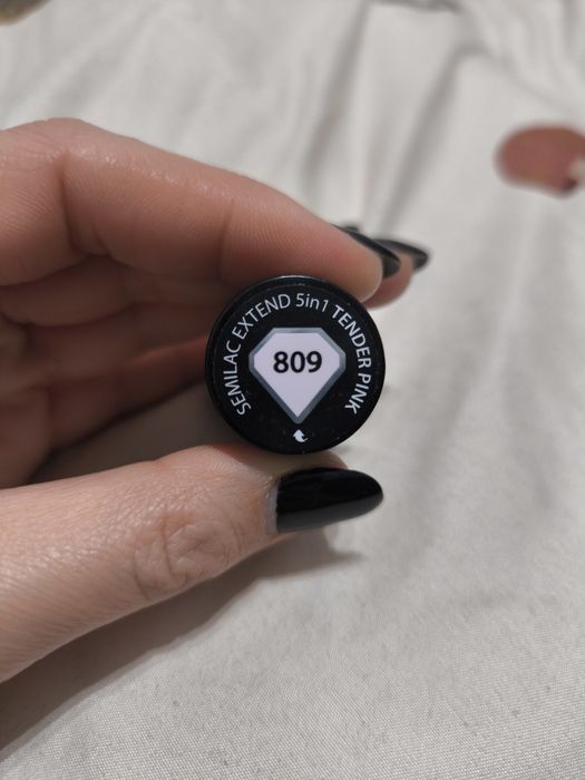 Lakier hybrydowy Semilac 809