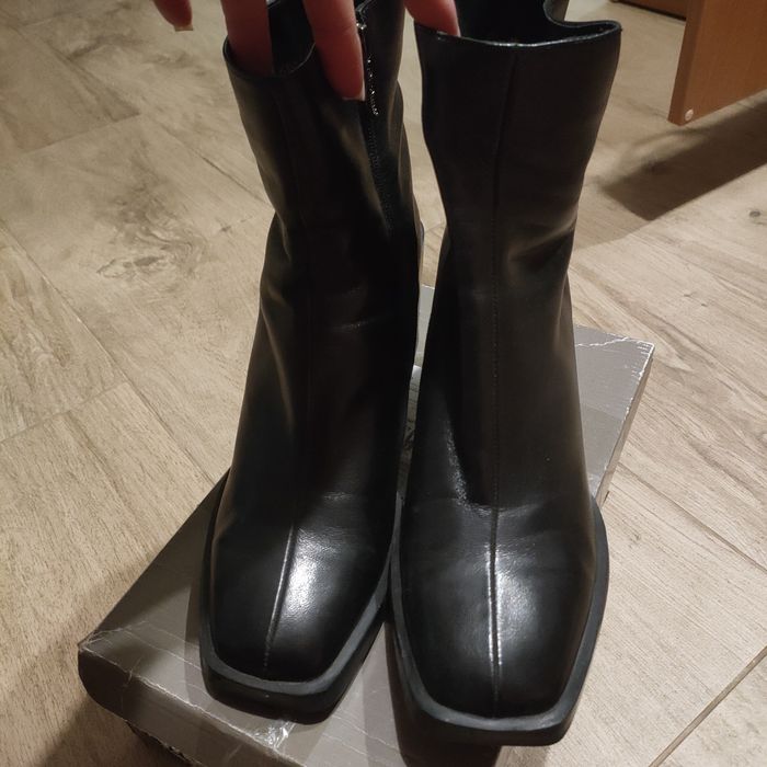 Черевики жіночі. Ботинки демисезонні. Чоботи зимові