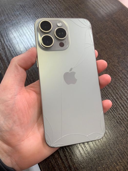 iPhone 15 Pro Max 256G icloud