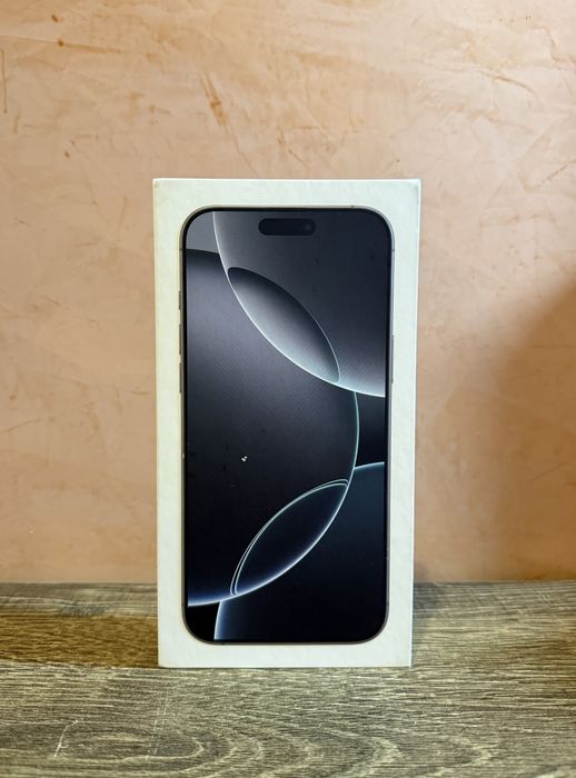 IPhone 16 Pro Max 1TB White Titanium версія Esim США