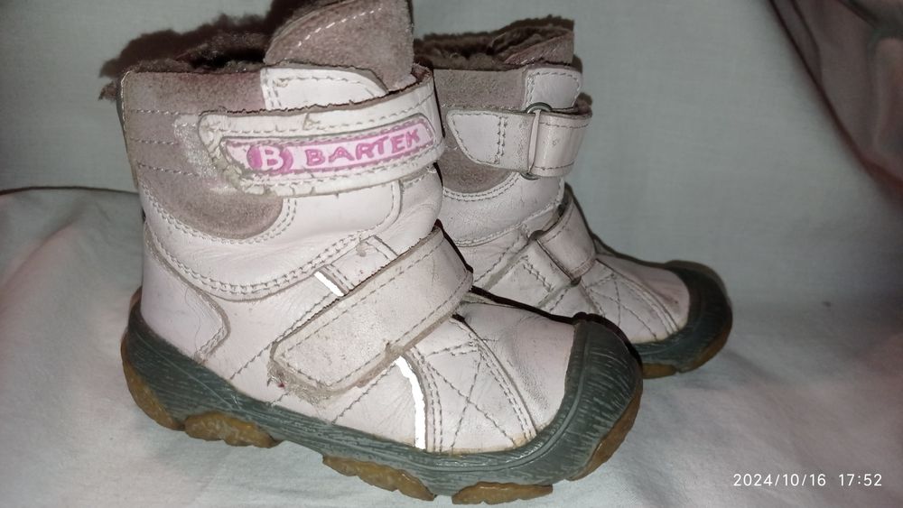 Зимові сапожки на дівчинку