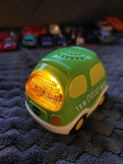Vtech tut tut autka van PL