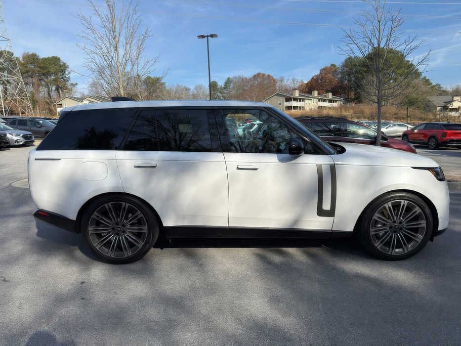 Land Rover Range Rover P530 SE      2023