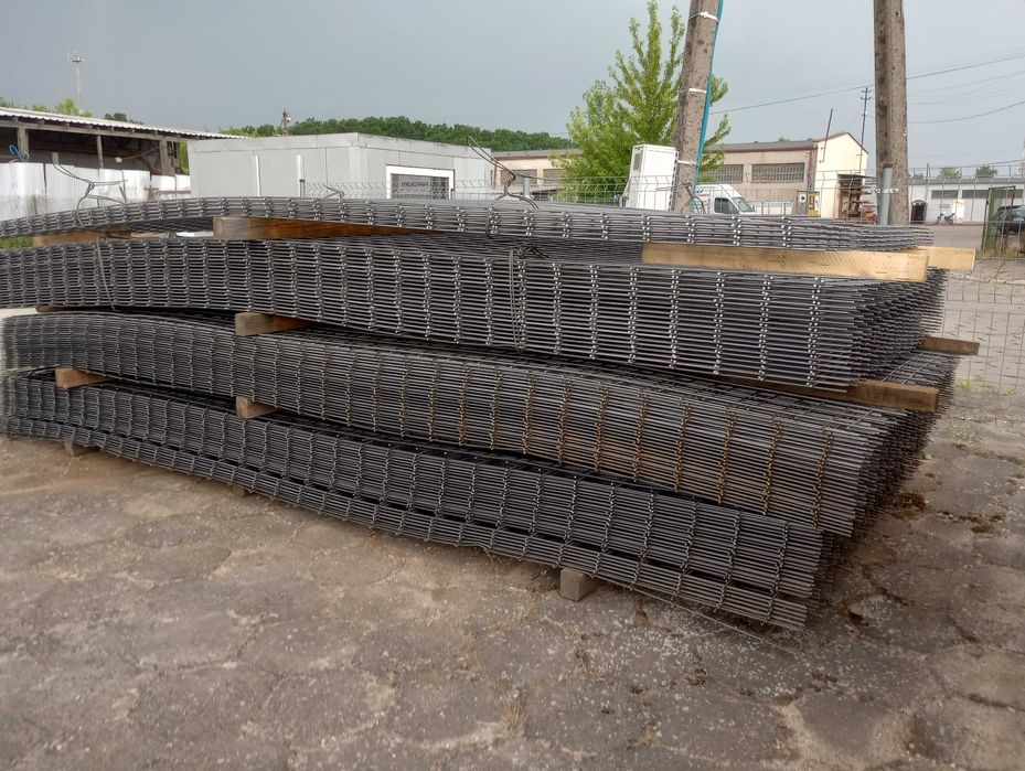 siatka zbrojeniowa  fi 8 wym. 2,15x5m oczka 15x15 Q335. Cena brutto