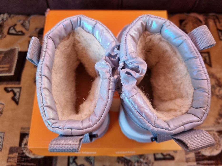 Продам зимові ботиночки на дівчинку, 24 розмір