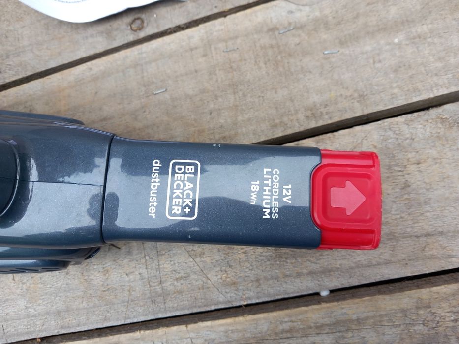 Odkurzacz ręczny Black+Decker BHHV315J dustbuster