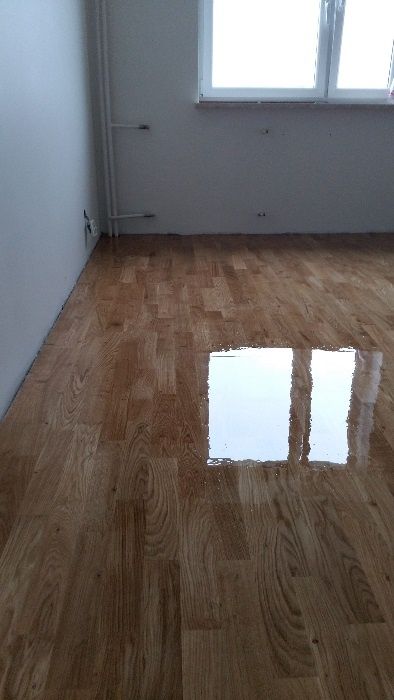 Układanie, bezpyłowe cyklinowanie, lakierowanie parkietów.