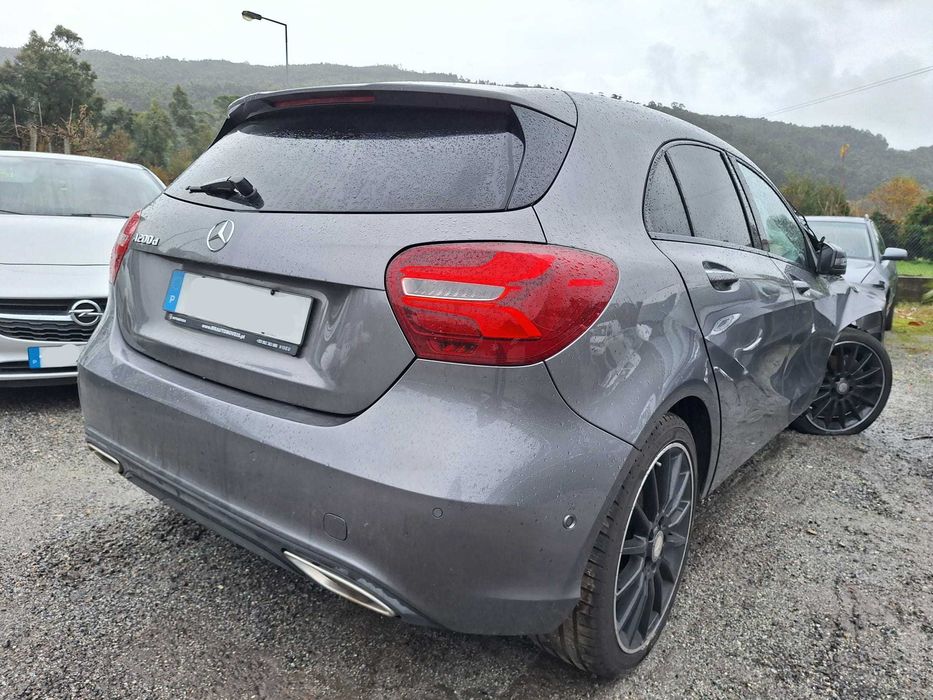 Mercedes A 200 D , 2143 cc