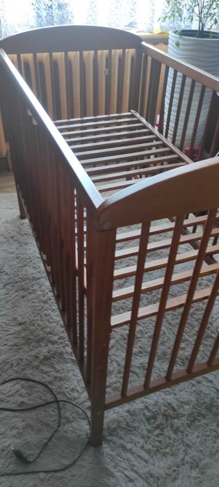 Łóżeczko drewniane 120x60+ materac