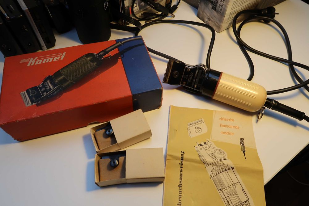 Lata 50 'Profesjonalna maszynka do strzyzenia KOMET typ: 04-14