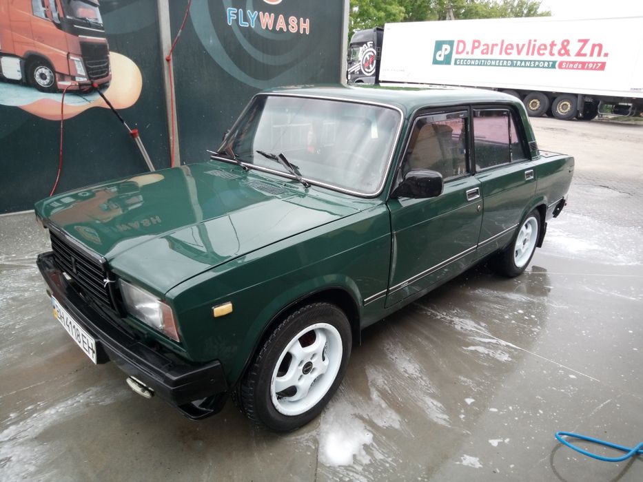 Продам ваз 2107 в хорошому стані по тех паспорту є номер власника