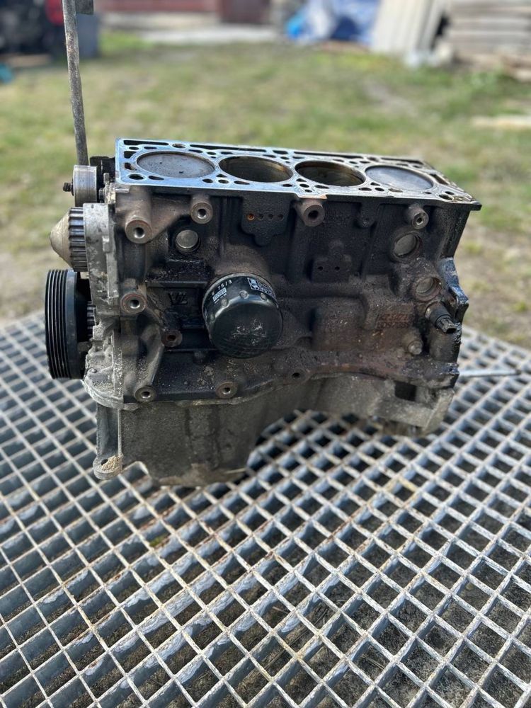 Dacia Logan Renault головка респредвал блок 1.4 бензин