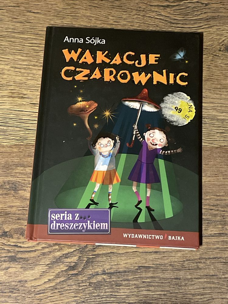 Wakacje czarownic - Anna Sójka