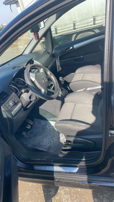 Opel Zafira B 1.9 CDTI 150 PS wersja OPC
