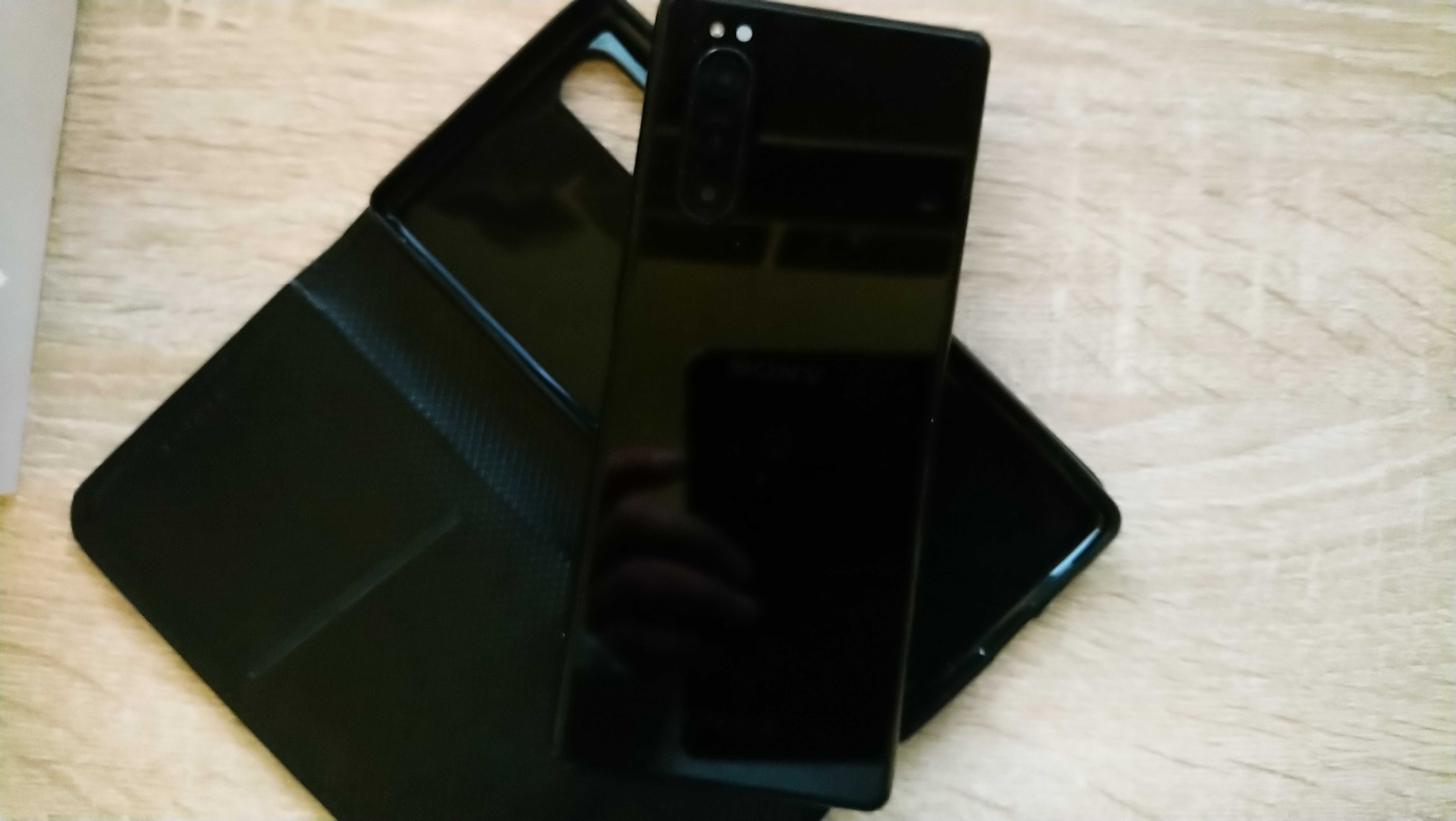 Sony Xperia 5     6/128 GB