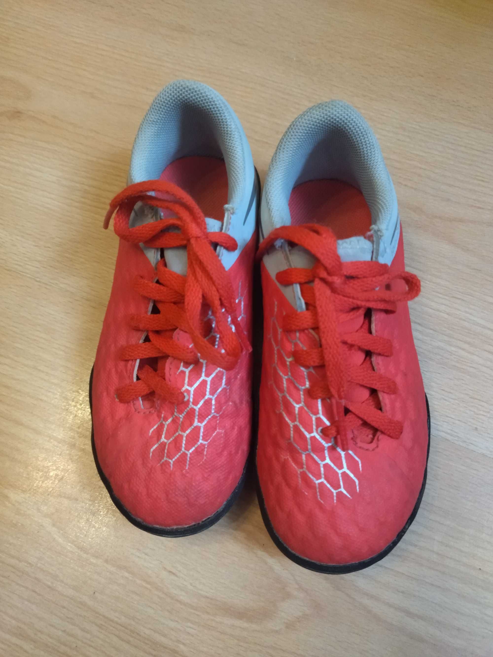 Buty sportowe dla chłopca roz.28