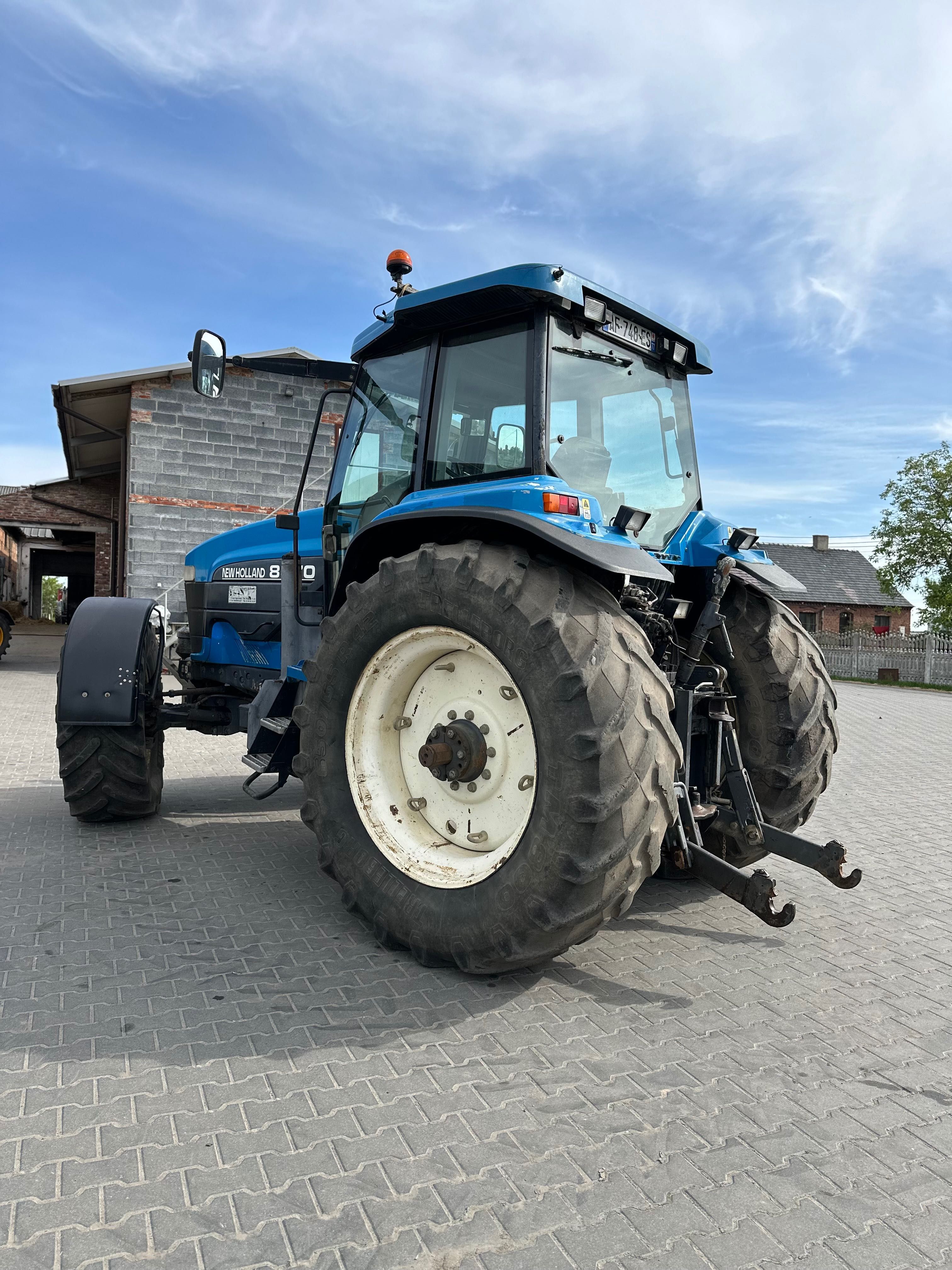 New Holland 8670 ( Nie case , John deere )