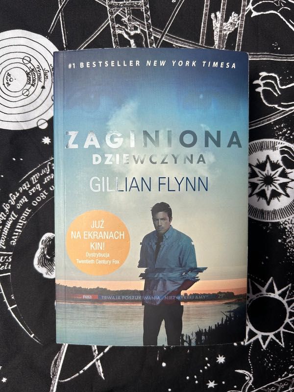 Gillian Flynn Zaginiona dziewczyna powieść