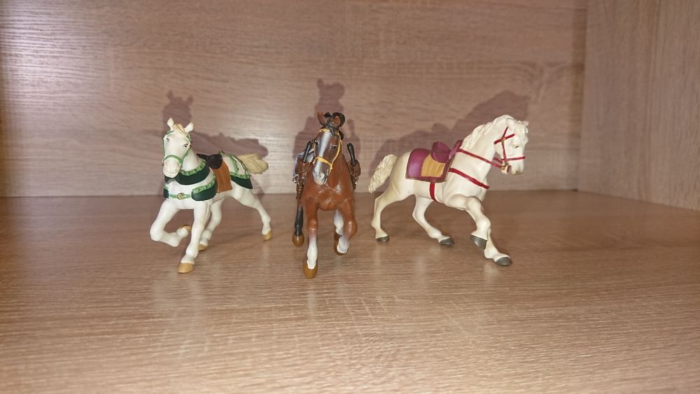 Игрушки. Лошади. Франция, "Раро".