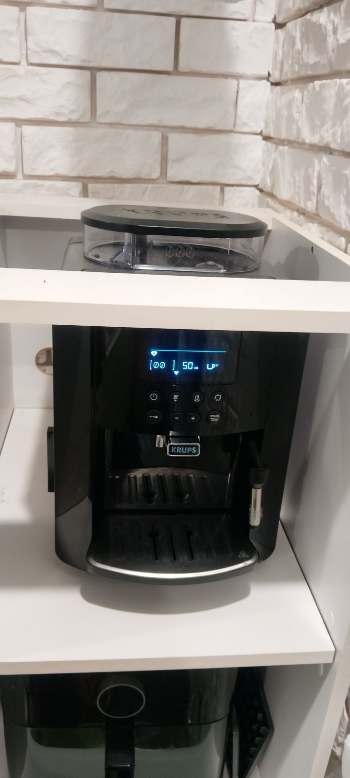 Кофемашина Krups Quattro force. В идеальном состоянии.
