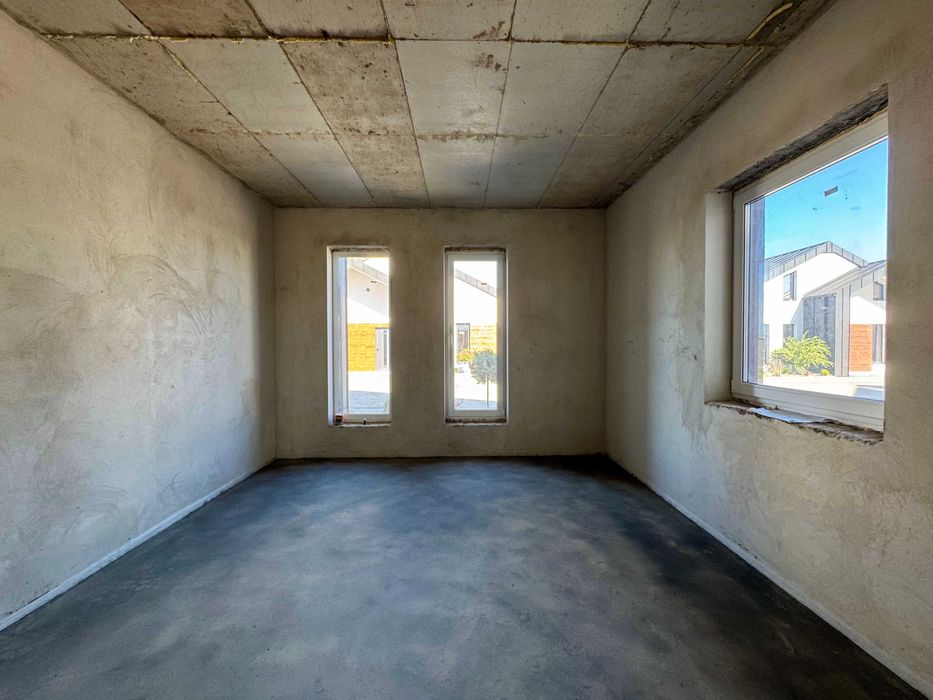 Продам будинок з опаленням, сторона Авторинку, готовий під ремонт