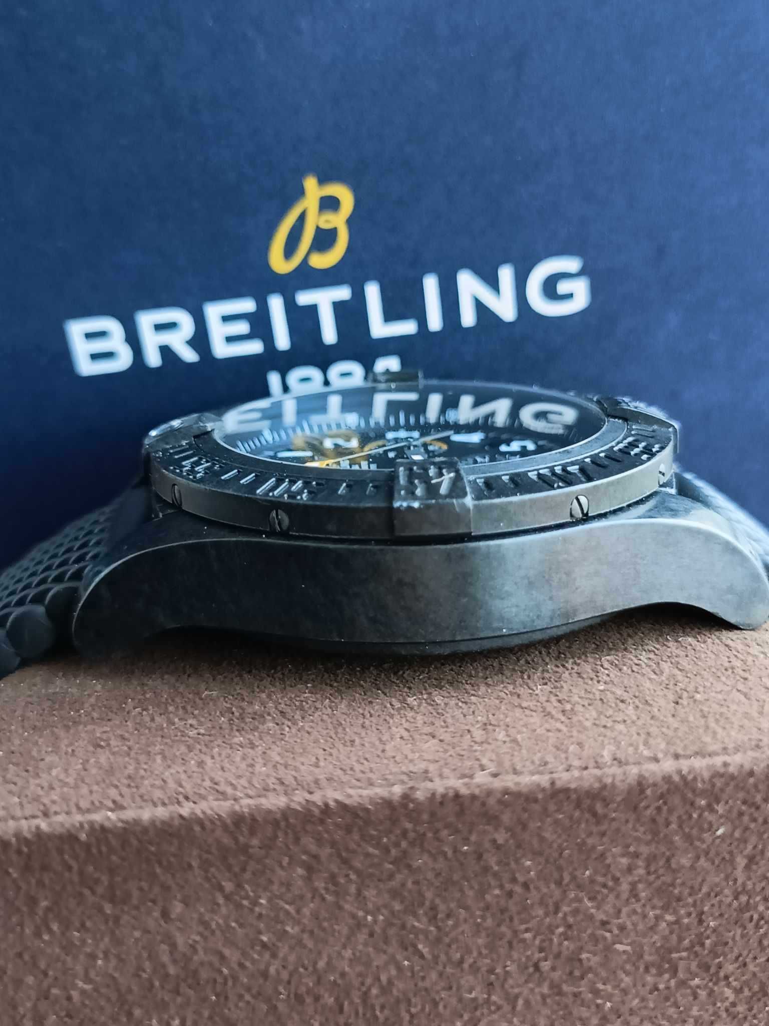 Breitling Avenger Hurricane 45mm 2020r