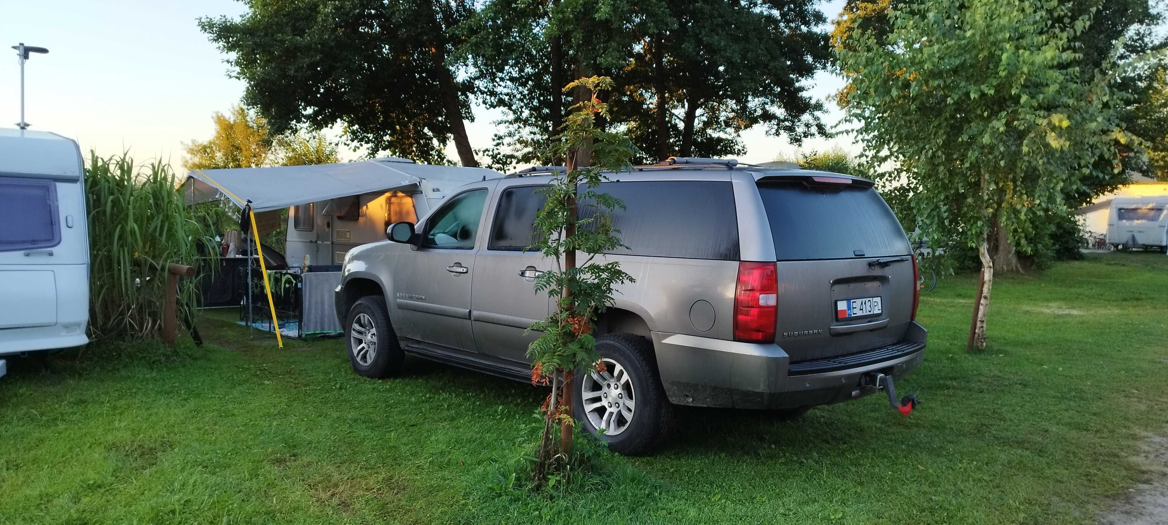 Chevrolet Suburban 5.3v8 4x4 LPG 8 osobowy faktura Vat23%