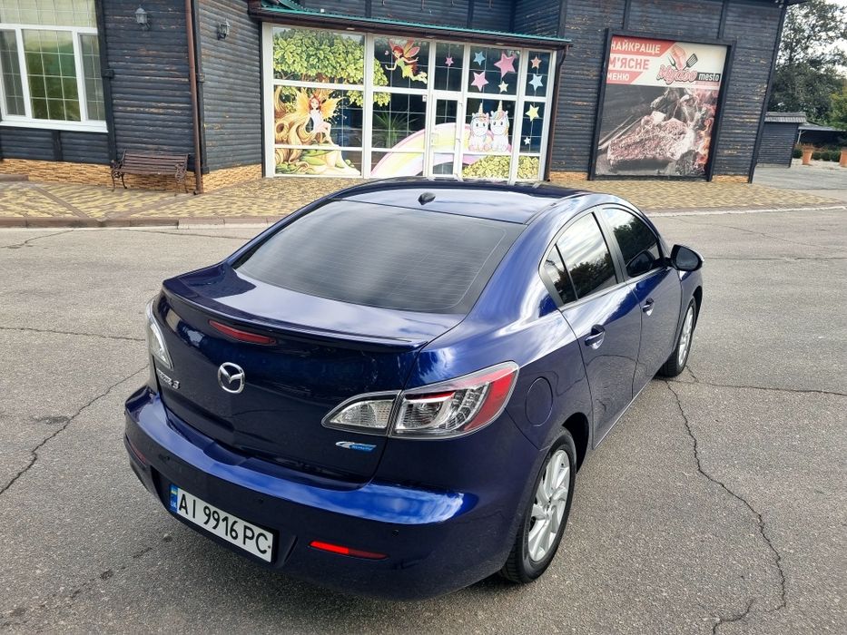 Продам Mazda 3 2013